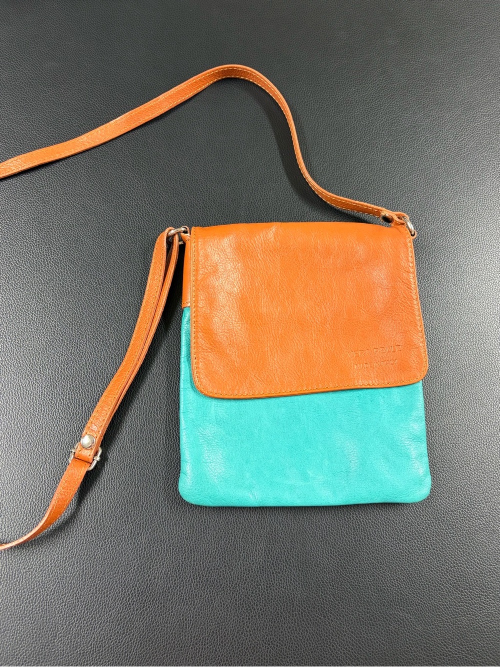 Leather Two-Tone Crossbody Bag - Light brown & Turquoise
